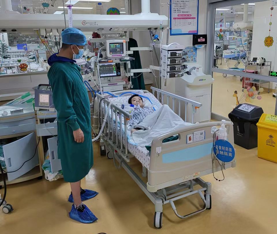 华池县跨省救护车出租公司